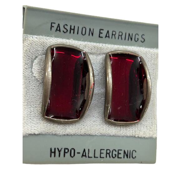 Vintage Fashion Earrings Post Pierced Red Silvertone 1 Inch - Picture 2 of 7